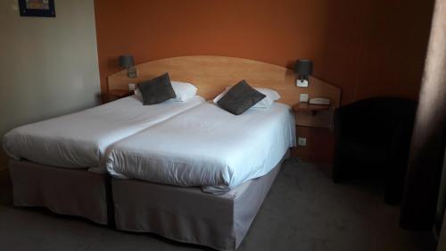 Plounévez-Moëdec France Last Minute Discount Code Agoda.com