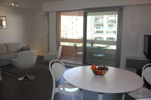 Niza Francia Último Minuto Código de Descuento Booking.com