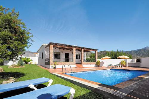 Nerja España Último Minuto Código de Descuento Booking.com