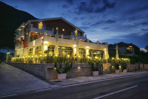 Herceg Novi Montenegro Último Minuto Código de Descuento Booking.com