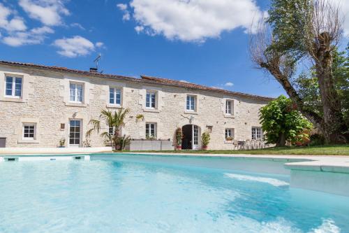 Saint-Sauveur-d'Aunis France Last Minute Discount Code Agoda.com