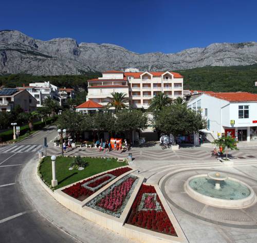 Tučepi Croacia Último Minuto Código de Descuento Booking.com
