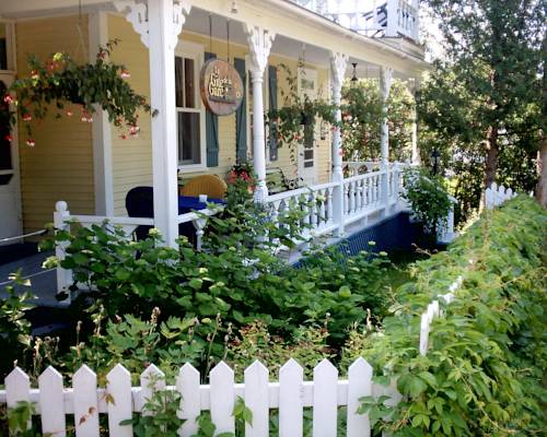 Saint-Faustin-du-Lac-Carré (Québec) Canada Last Minute Discount Code Booking.com