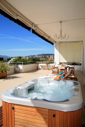 Cannes Francia Último Minuto Código de Descuento Booking.com