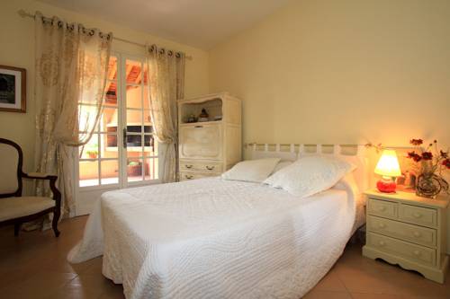 Caumont sur Durance France Last Minute Discount Code Booking.com