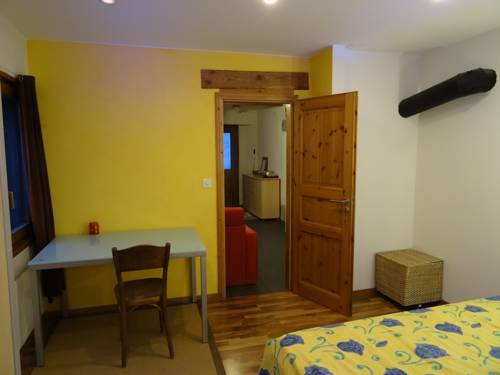 Villiers Switzerland Last Minute Discount Code Booking.com