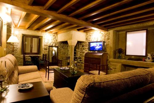 Rois Spain Last Minute Discount Code Agoda.com
