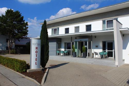 Dingolfing Germany Last Minute Discount Code Agoda.com