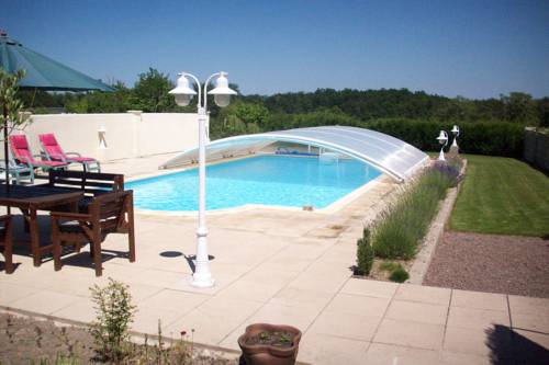 Manot France Last Minute Discount Code Booking.com