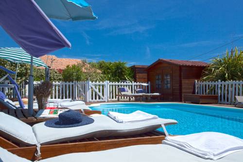 Lecci France Last Minute Discount Code Booking.com