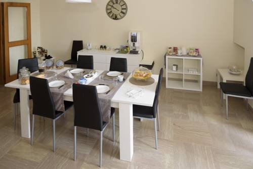 Taranto Italia Último Minuto Código de Descuento Booking.com
