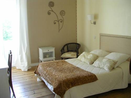 Basas Frankreich Last-Minute-Rabattcode Booking.com