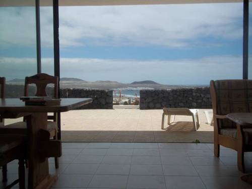 Famara Spanje Laatste minuut Kortingscode Booking.com
