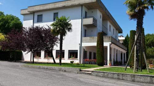 Peschiera del Garda Italië Laatste minuut Kortingscode Booking.com