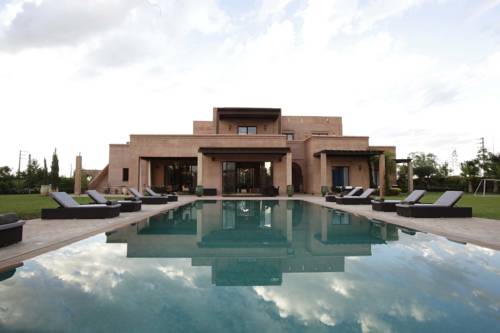 Tenía Abdallah Rhiat Marruecos Último Minuto Código de Descuento Booking.com