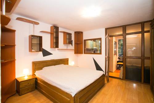 Bucarest Rumania Último Minuto Código de Descuento Booking.com