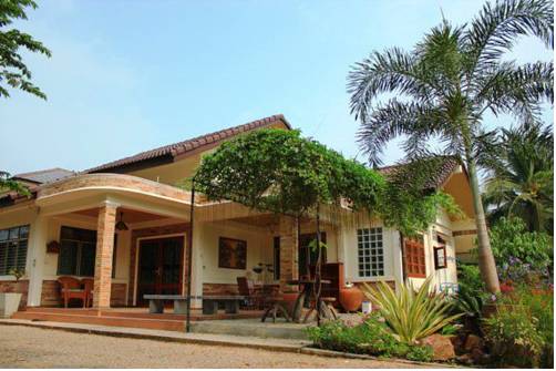 Damnoen Saduak Thailand Last Minute Discount Code Booking.com