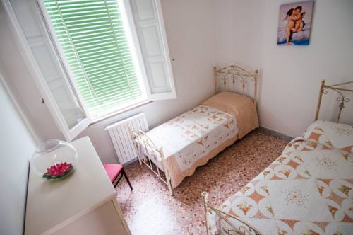 Monopoli Italien Last-Minute-Rabattcode Booking.com