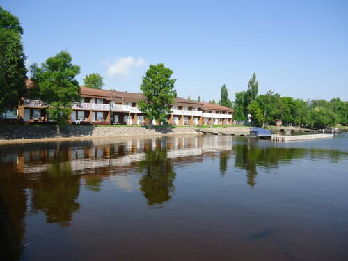 Fort Frances (Ontario) Canada Last Minute Discount Code Booking.com