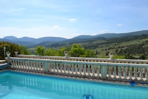 Trigance France Last Minute Discount Code Booking.com