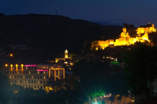 Tbilisi Georgia Último Minuto Código de Descuento Booking.com