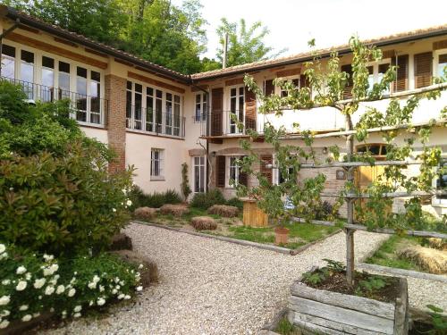 Guarene Italy Last Minute Discount Code Agoda.com