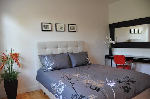 Montréal (Québec) Canada Last Minute Discount Code Booking.com