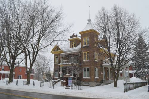 Louiseville (Québec) Canada Last Minute Discount Code Booking.com