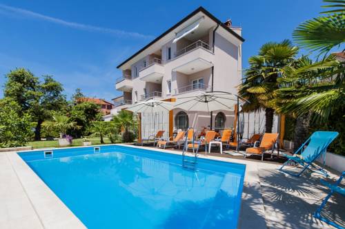 Rovinj Croacia Último Minuto Código de Descuento Booking.com