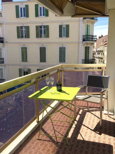 Cannes Francia Último Minuto Código de Descuento Booking.com