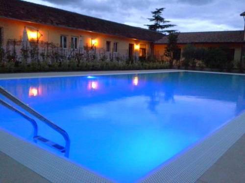 Asís Italia Último Minuto Código de Descuento Booking.com