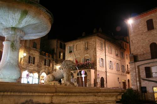 Asís Italia Último Minuto Código de Descuento Booking.com