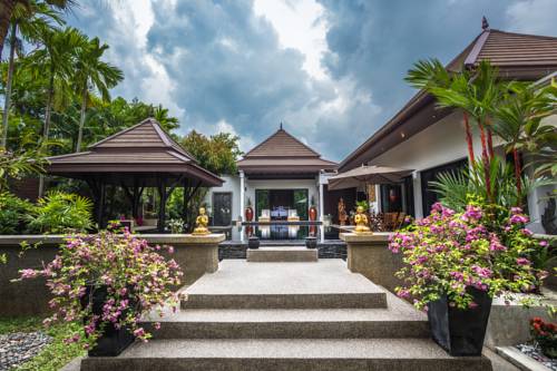 Playa de Surin Tailandia Último Minuto Código de Descuento Booking.com