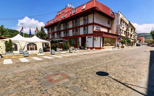 Dimitrovgrad Serbia Último Minuto Código de Descuento Booking.com