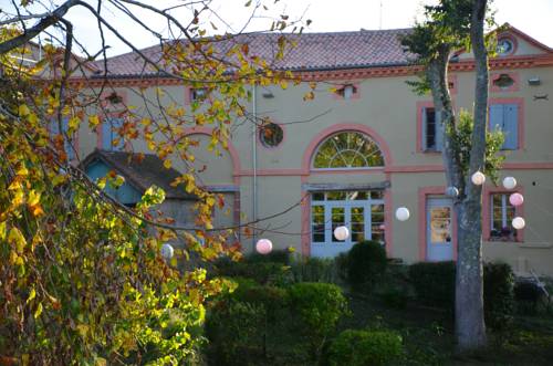 Molières France Last Minute Discount Code Booking.com