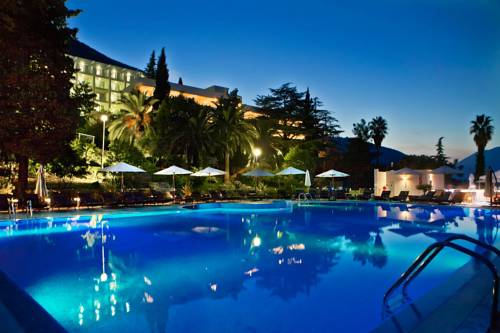 Herceg Novi Montenegro Último Minuto Código de Descuento Booking.com