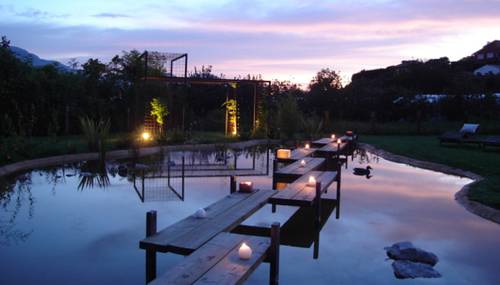 Cué Spain Last Minute Discount Code Booking.com
