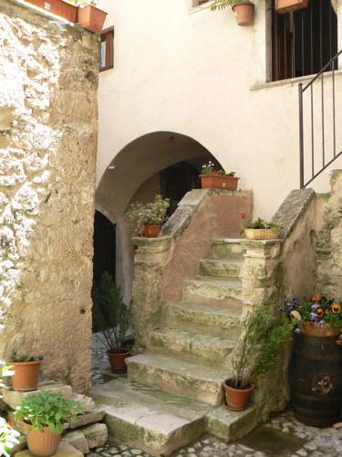 Santo Stefano di Sessanio Italia Último Minuto Código de Descuento Booking.com