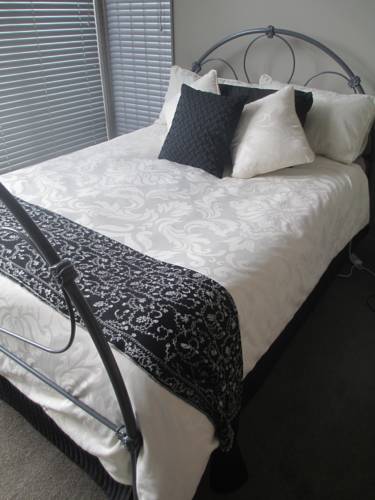 Hamilton New Zealand Last Minute Discount Code Booking.com