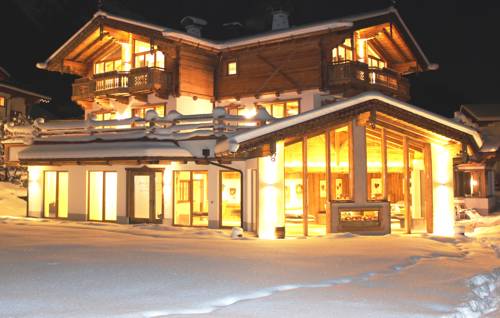 Holzgau Austria Last Minute Discount Code Booking.com