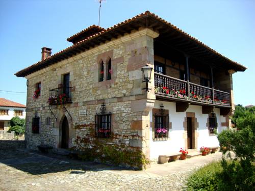 Santillana del Mar. Spanien Last-Minute-Rabattcode Booking.com