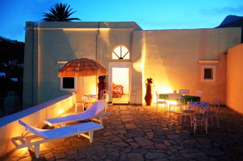Vothon Grecia Último Minuto Código de Descuento Booking.com
