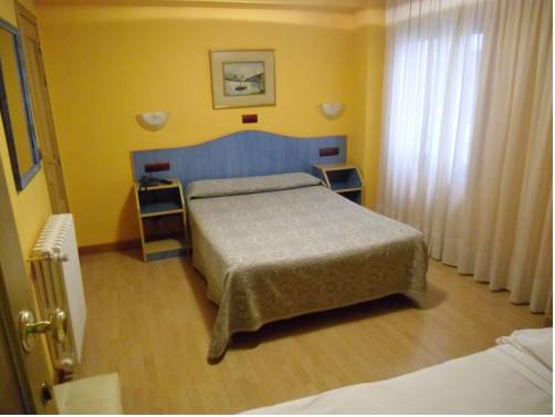 León Spain Last Minute Discount Code Booking.com