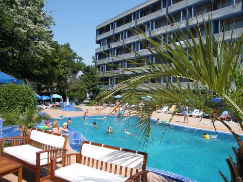 Venus Rumania Último Minuto Código de Descuento Booking.com