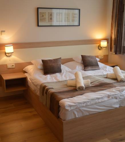Debrecen Hungría Último Minuto Código de Descuento Booking.com