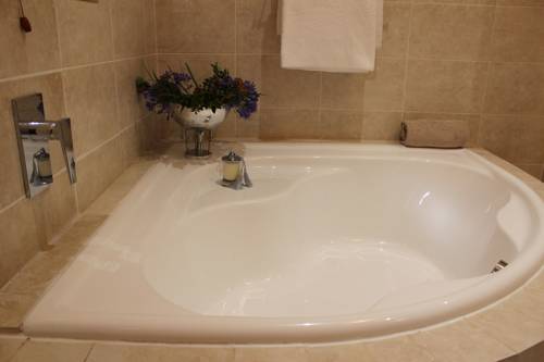 Hartbeespoort South Africa Last Minute Discount Code Booking.com