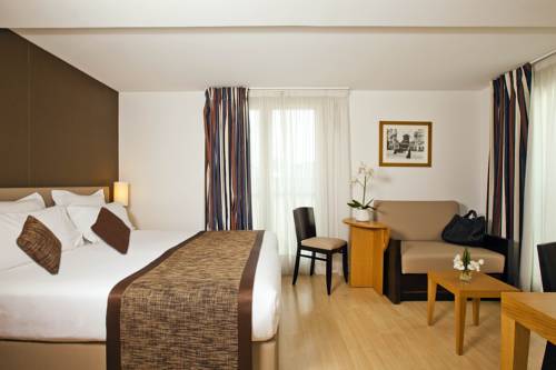 París Francia Último Minuto Código de Descuento Booking.com