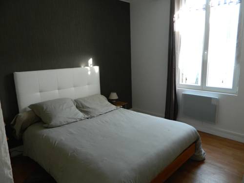 Saint-Amand-Mont-Rond Frankreich Last-Minute-Rabattcode Booking.com