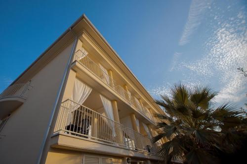 Ameglia Italy Last Minute Discount Code Agoda.com