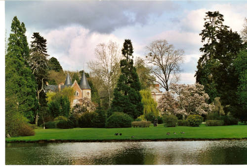Villeneuve-sur-Allier Frankreich Last-Minute-Rabattcode Booking.com